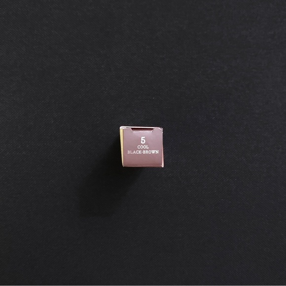 BENEFIT Cool Black Brown 5 Gimme Brow+ Tinted Volumizing Eyebrow Gel - Picture 3 of 4